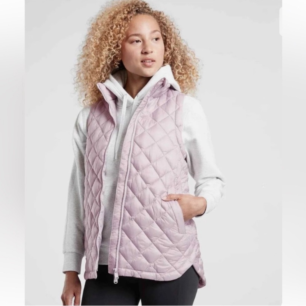 ATHLETA Whisper Featherless Vest Shasta Purple Puffer Quilted Sz Small